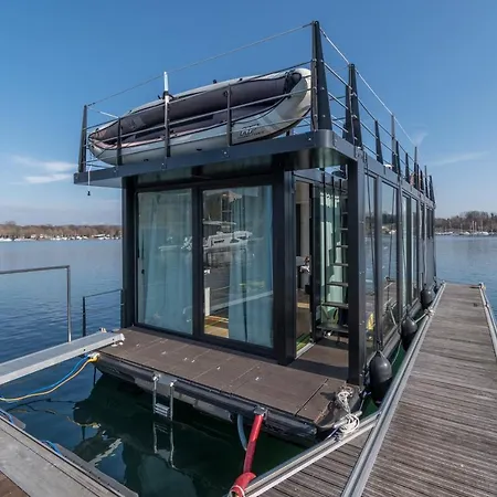 船上ホテル La Dolce Vita House Boat Lisanza
