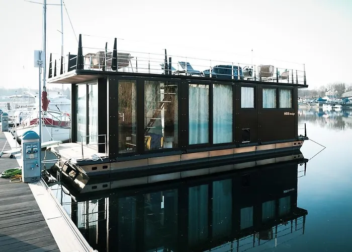 Hotel en barco La Dolce Vita House Boat *
