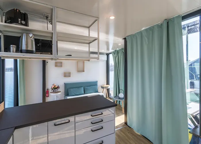 Hotel en barco La Dolce Vita House Boat *