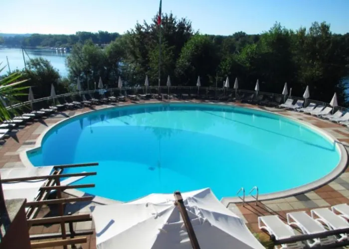 Botel La Dolce Vita House Boat *